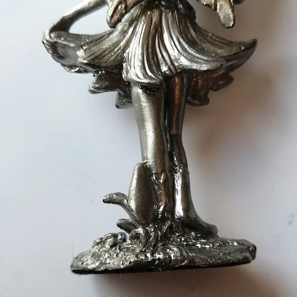 Vintage Peltro Cesellato a Mano Pewter Fairy Miniature Sculpture - Picture 9 of 13